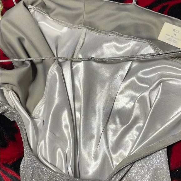 BEAUTIFUL Silver sparkly tank mini party dress - Picture 10 of 12